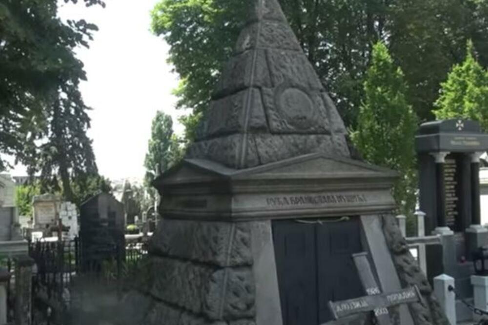 MASON ILI ŠALJIVDŽIJA? Misterija GROBA srpskog velikana zbunjuje narod već više od 8 DECENIJA!