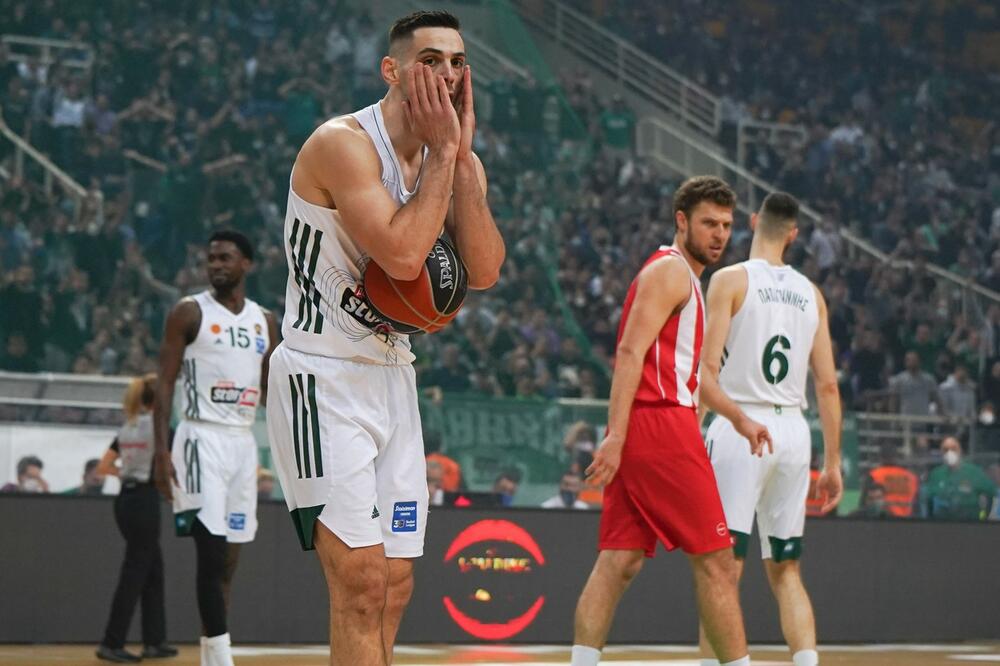 OGLASIO SE PAPAPETRAU!