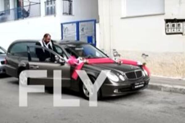 OVO SAMO IMA KOD GRKA: U mrtvačkim kolima pošao na SVADBU, evo kako su REAGOVALI NAŠI (VIDEO)