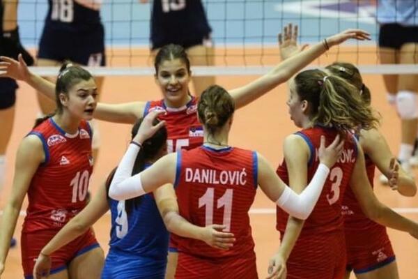 Mlađa sestra Olge Danilović igra za Srbiju i rastura!