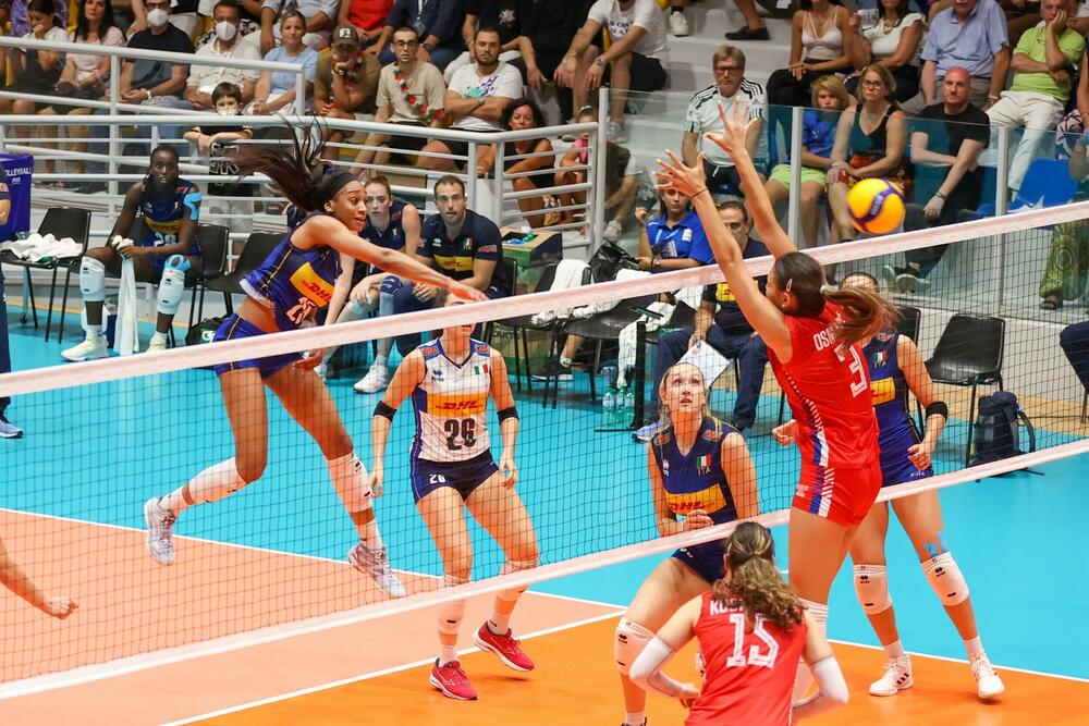 Mlada ženska odbojkaška reprezentacija Srbije