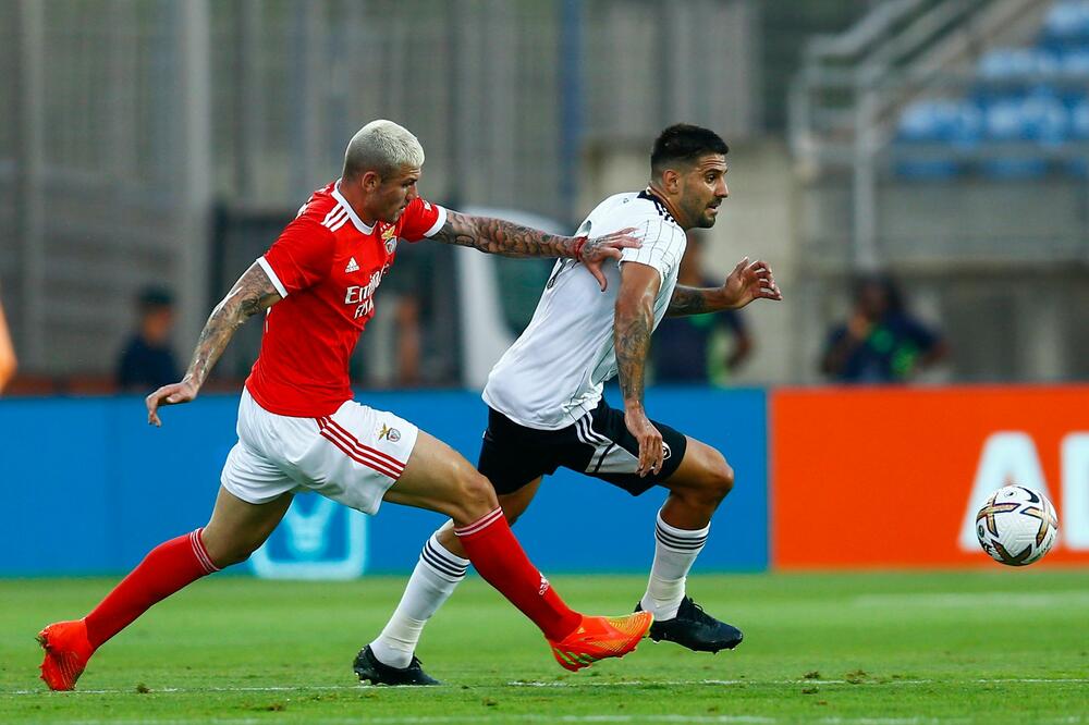 DEBAKL FULAMA PROTIV BENFIKE! Mitrović golom ublažio totalnu blamažu! (FOTO)