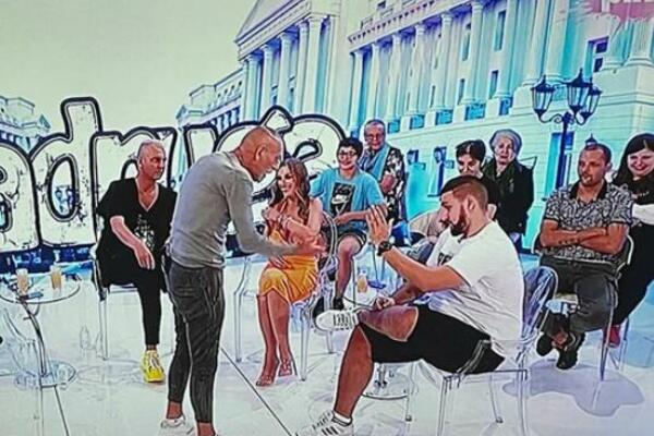 HAOS U EMISIJI NA PINKU! Gosti počeli ŽESTOKO DA SE PONIŽAVAJU, GLEDAOCI U ŠOKU!