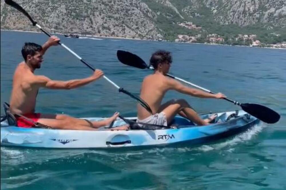 NOVAK MOŽE I OVAKO DO OLIMPIJSKOG ZLATA: Đoković se "spremao" za dubl, ali ne teniski! (VIDEO)