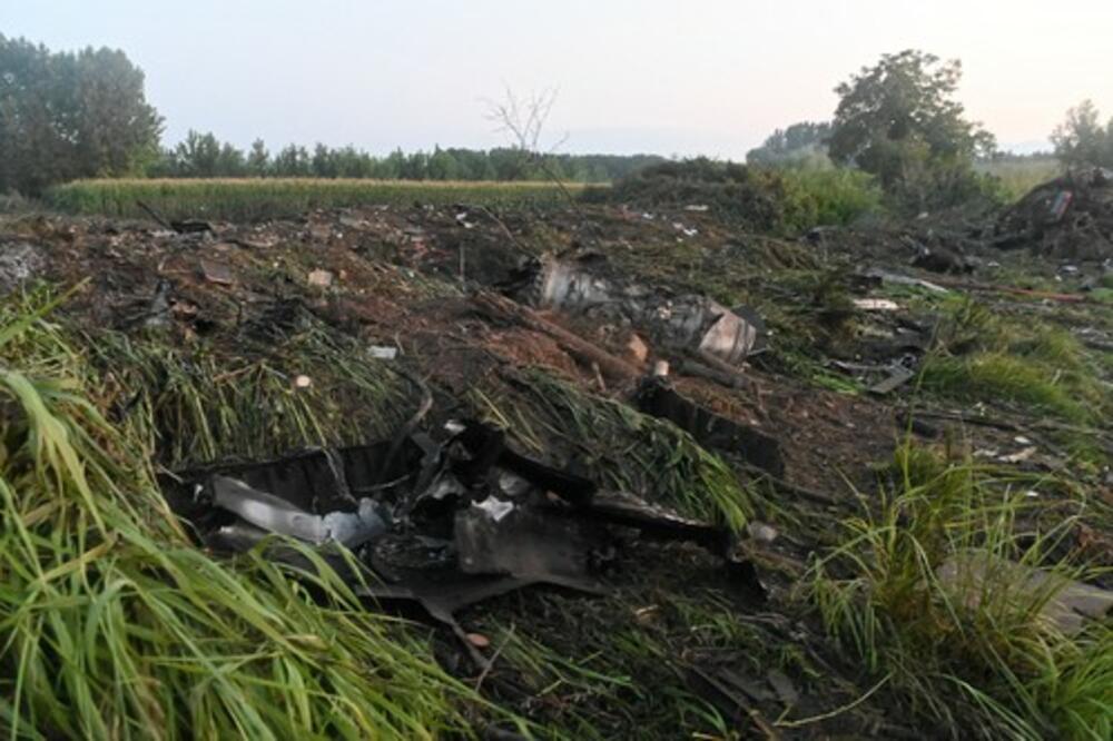 MLAĐA ĆERKA ČEKALA OCA I STARIJU SESTRU NA AERODROMU: Svedoci otkrili detalje TRAGEDIJE u Prijedoru