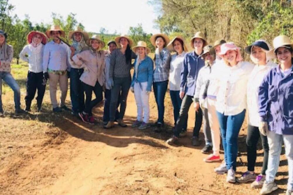 PROGNALI SU JE IZ SELA ZBOG BRUKE: Osnovala isključivo ŽENSKI grad, u njemu važe POSEBNA pravila (FOTO)