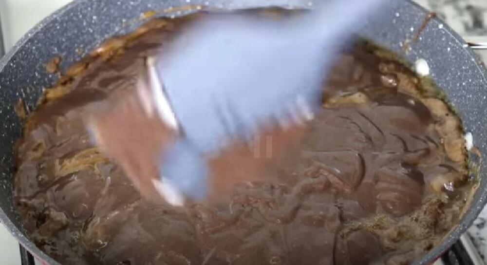 Čokoladni kolač sa kajsijama