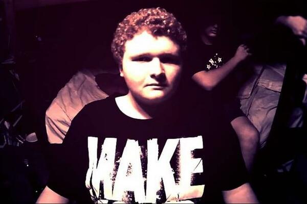 DEČAK PODSEĆA NA DEMONA, MNOGI U STRAHU: Kao da ga je ZAPOSEO SAM ĐAVO, zaledićete se (VIDEO)