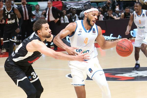 BOMBA! OBRADOVIĆ DOVEO AMERIKANCA