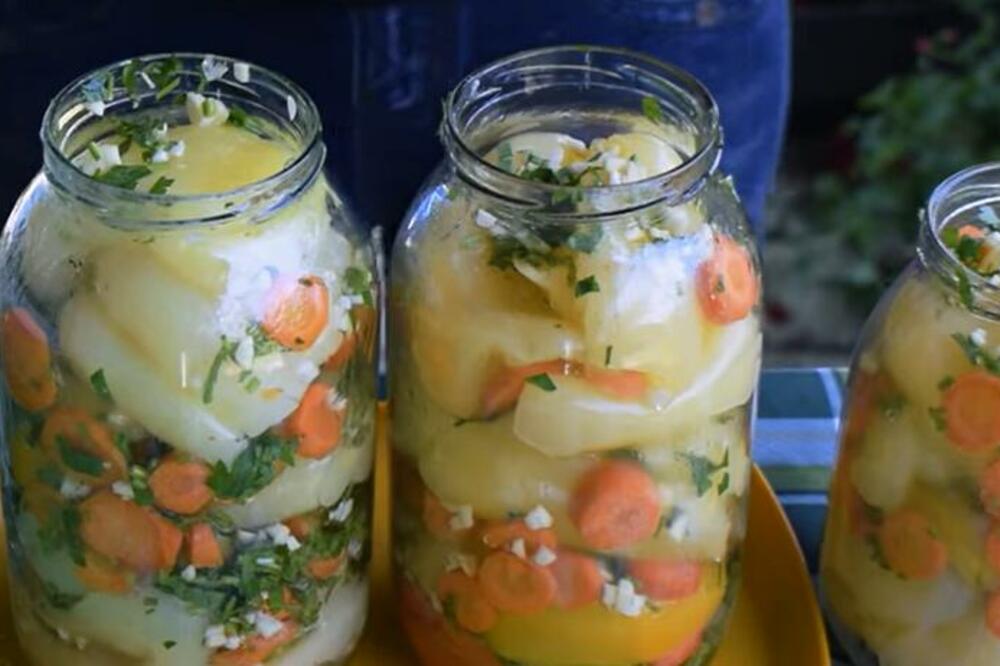 NAPRAVITE PEGLANE PAPRIKE BEZ KONZERVANSA ZA ZIMU: Ništa veštačko nema, mogu i deca da ih JEDU! (RECEPT)