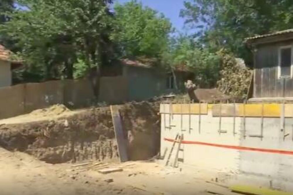 UNIŠTENO ZAŠTIĆENO KULTURNO DOBRO NA BANJICI: Prekopano 100 kvadrata vinčanskog naselja!