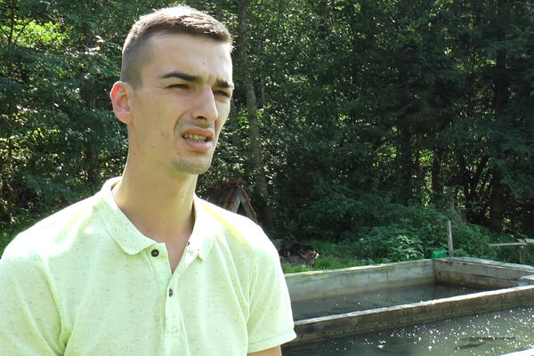 PORODICA MILUTINOVIĆ POZNATA JE NAŠIROKO: Iskoristili dar majke prirode i razradili NEVEROVATNO ISPLATIV biznis!