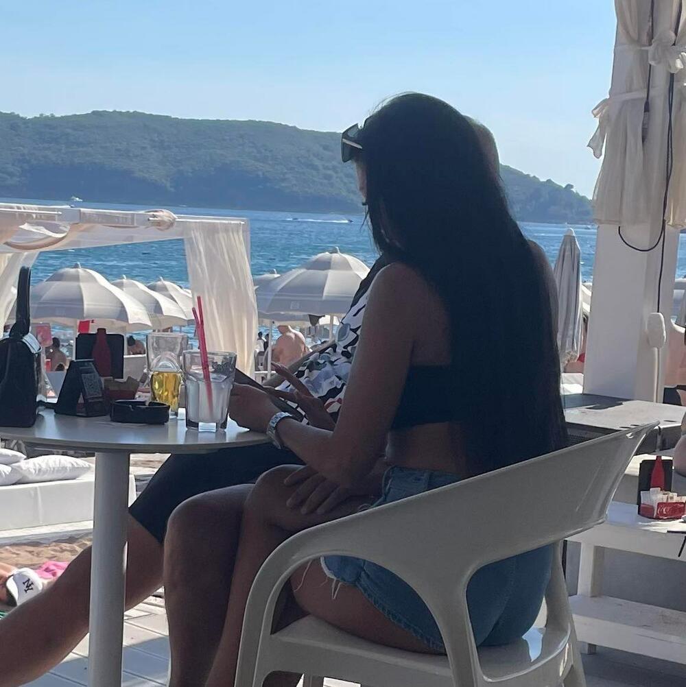 PALO PIPKANJE U KREVETU! Nakon Stanijinog ulaska Maja se predala Asminu - nije prvi put da izda prijateljicu!