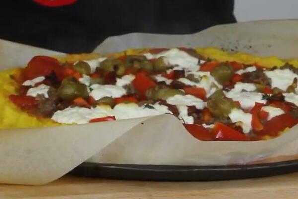 OVO JE NAJZDRAVIJA PICA KOJU MOŽETE DA NAPRAVITE: Sprema se za 20 MINUTA, kalorija GOTOVO i da NEMA (RECEPT)