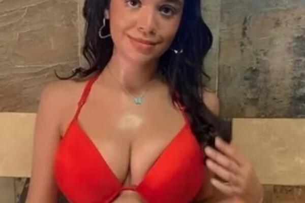 MEDICINSKU SESTRU "LINČOVALI" ZBOG OGROMNIH GRUDI: Ima najveće, a to IZGLEDA OVAKO (FOTO)