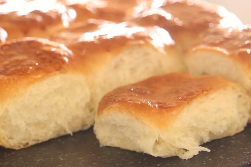 MLEČNI HLEB MEKAN KAO DUŠA: Ostaje svež danima samo ZBOG OVOG SASTOJKA (VIDEO)