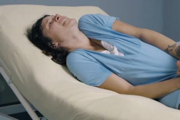 HOROR SNIMAK POROĐAJA U SRPSKOM PORODILIŠTU OŠAMARIO NACIJU! Ceca Bojković otkrila ISTINU! (VIDEO)