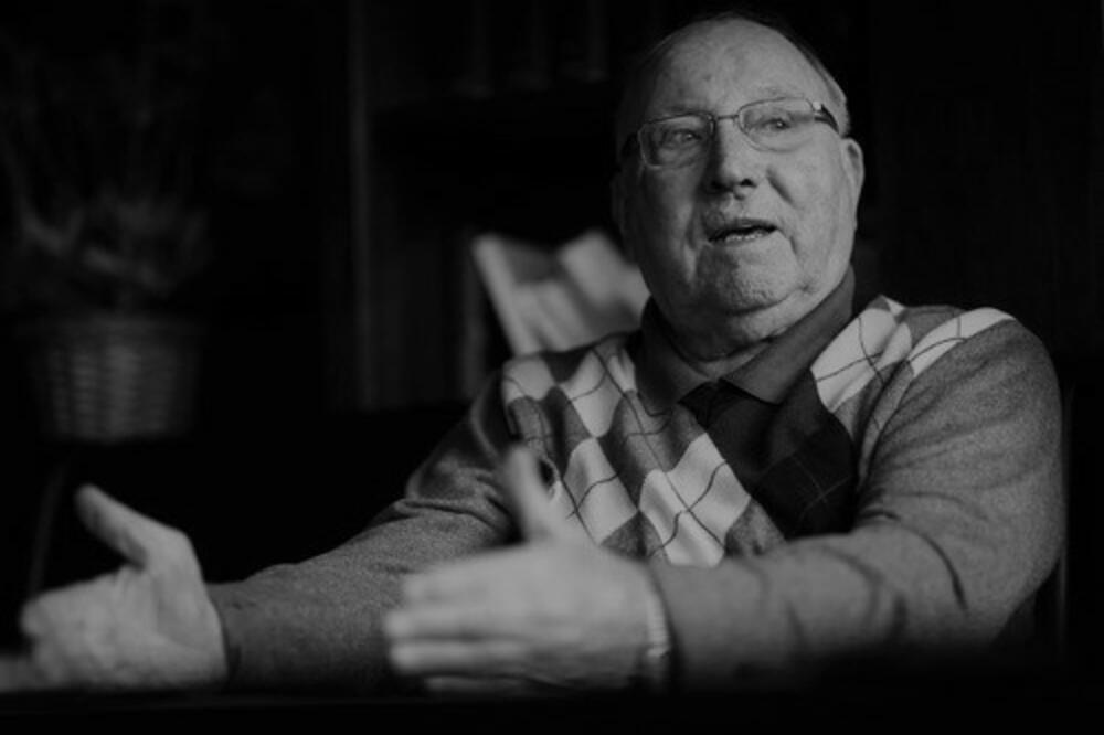 PREMINUO VELIKAN! Svet fudbala zavijen u CRNO! (FOTO)