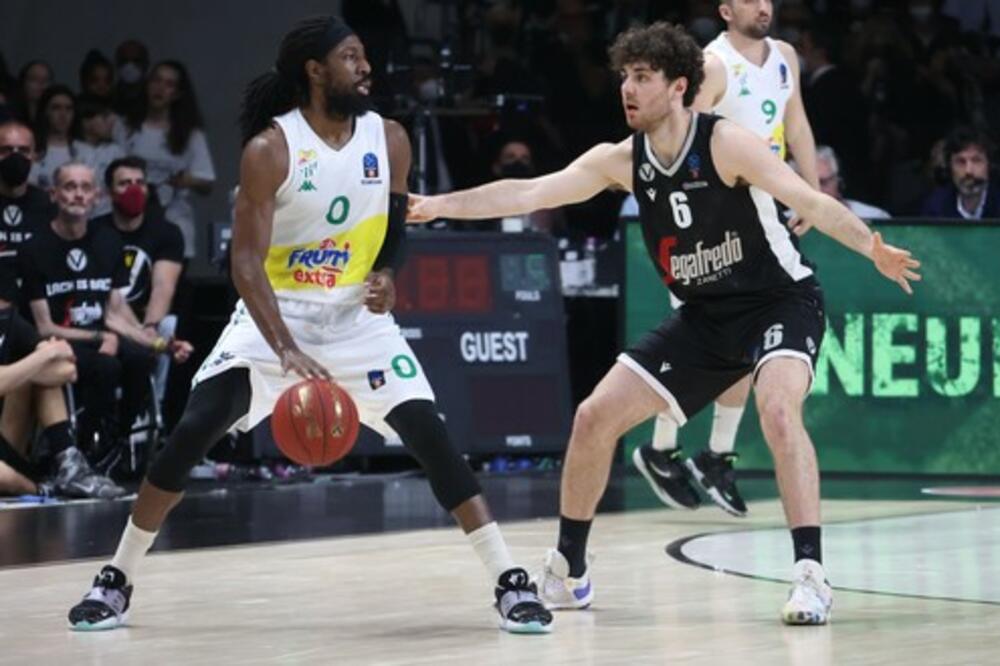 NBA IGRAČ DOPUTOVAO U BEOGRAD! Zvezdino pojačanje ne može da dočeka da zaigra, OVO JE IMAO DA SAOPŠTI (VIDEO)