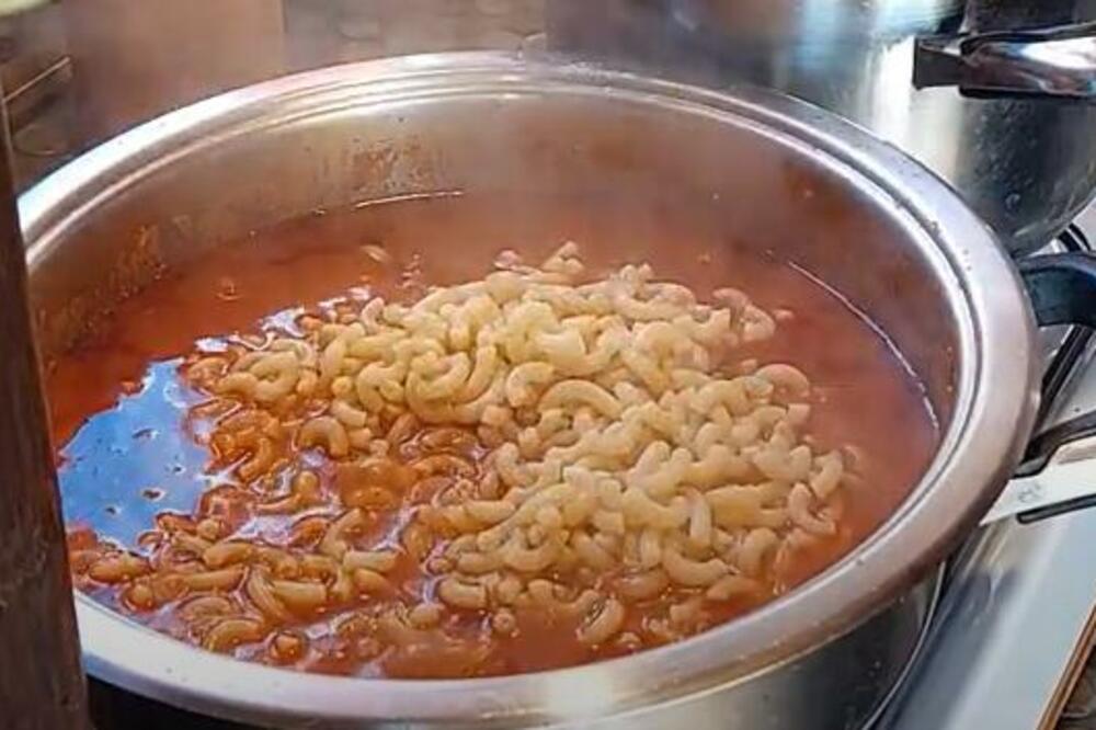 OVAKO AMERIKANCI SPREMAJU GULAŠ: Razlikuje se i od NAŠEG i od MAĐARSKOG zbog SOSA, zapisaćete RECEPT ODMAH