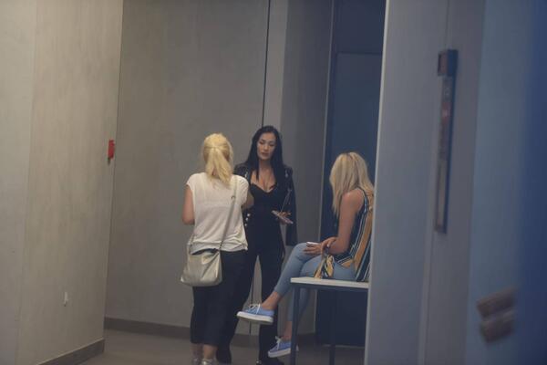 EVO KO JE MISTERIOZNA CRNKA KOJA JE SAČEKALA MARJANOVIĆA ISPRED ZATVORA: Priča o njihovoj VEZI će vas ŠOKIRATI!