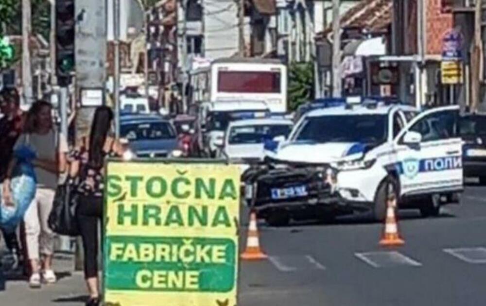 Sudar 2 policijska vozila
