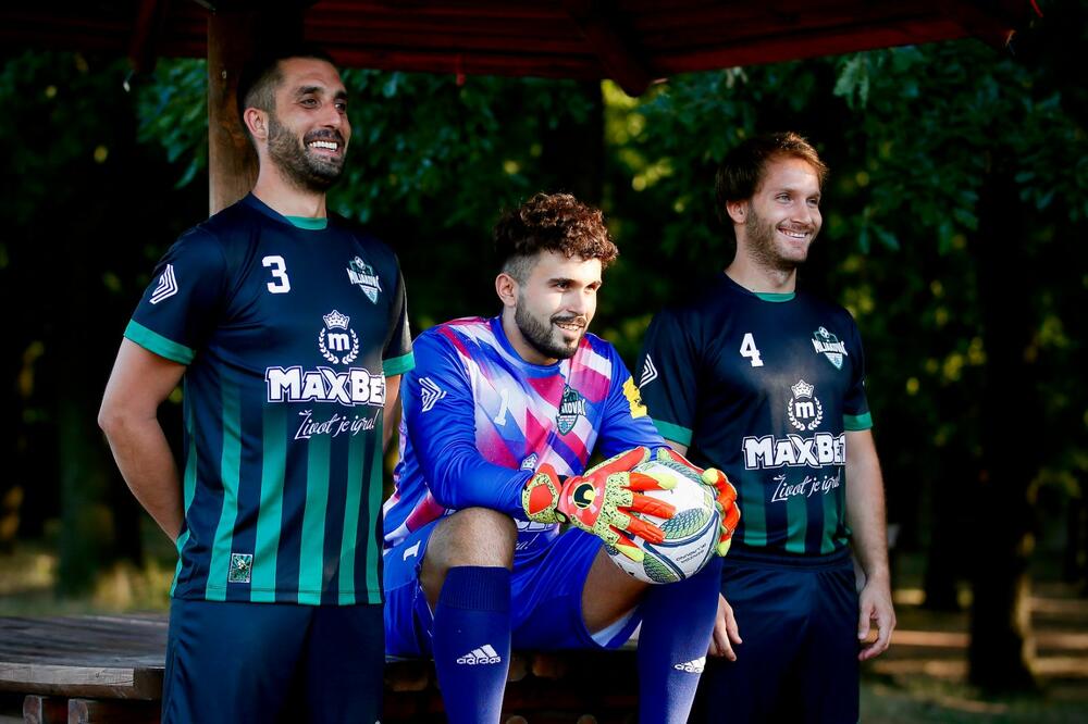 SLIKALI SE GOLI I POSLALI JAKU PORUKU: Akcija FK Miljakovac “Sačuvaj lopte” u borbi protiv raka testisa! (FOTO)