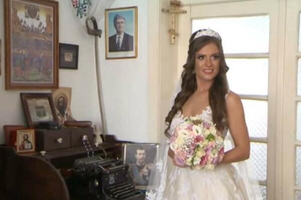 ON JE MUŽ MILICE ZAVETNICE! ISCURELE FOTKE SA VENČANJA: Predsednik je STRANKE, i BRUTALAN FRAJER! (FOTO)