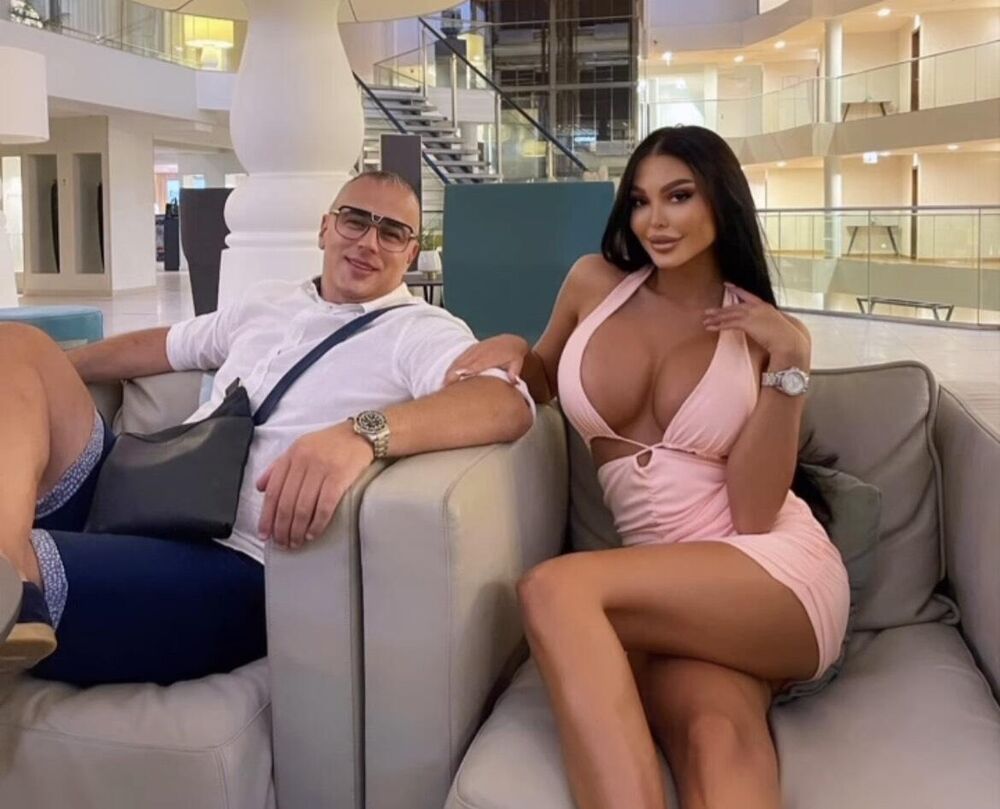 Prevario Sandru sa Majom