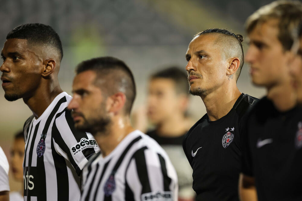 Ljubomir Fejsa, FK Partizan, Rikardo Gomeš