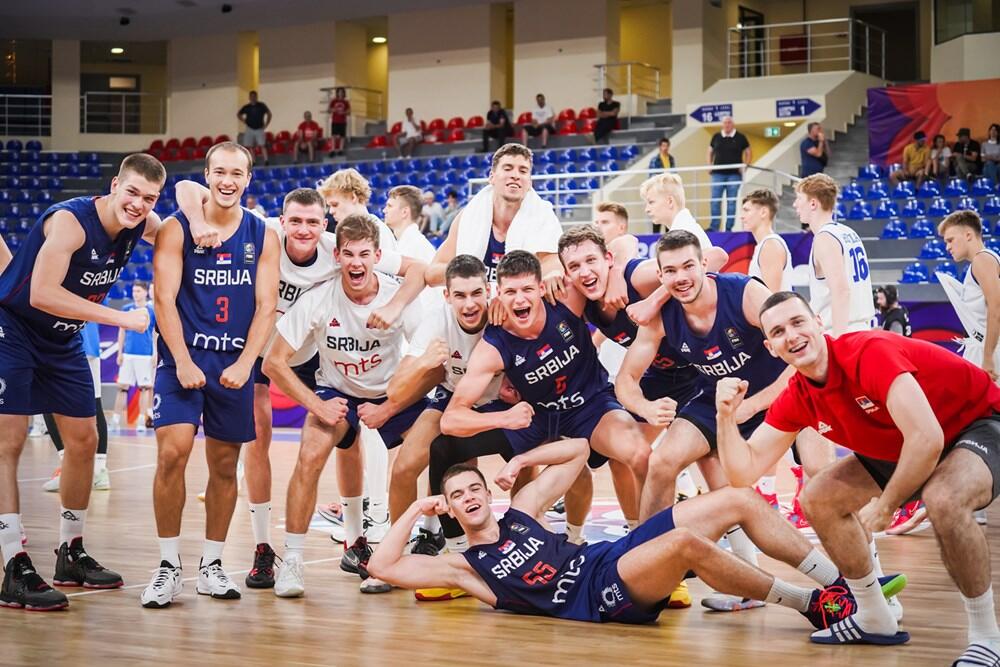 Mladi košarkaši Srbije