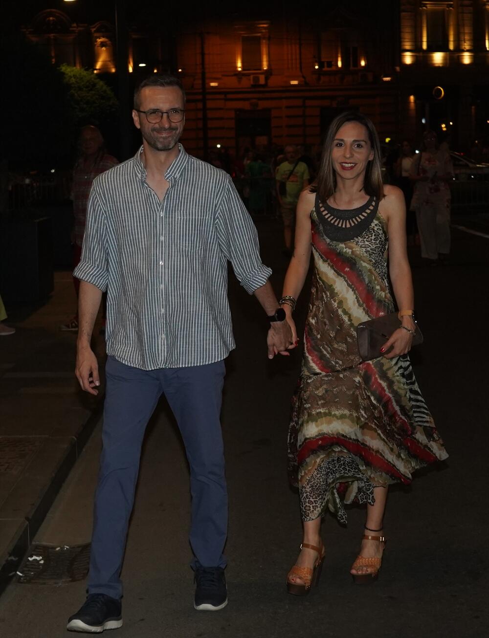 Žena voditeljka RTSa je glumica