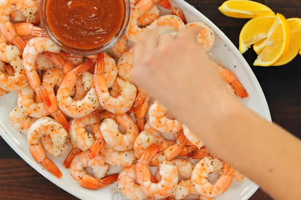 RECEPT ZA KOKTEL OD ŠKAMPA, ZDRAVIJI OD SVAKOG MESA: Ovakvo nešto još niste OKUSILI! (VIDEO)