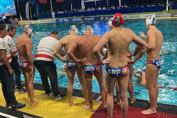 DOMINANTNI DELFINI: Utakmica prošla kao lakši trening!