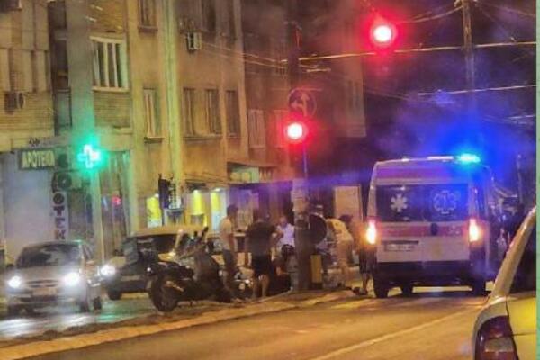 UDES KOD DIMITRIJA TUCOVIĆA: Minimum jedna osoba povređena, POLICIJA I HITNA SU NA MESTU NESREĆE (FOTO)