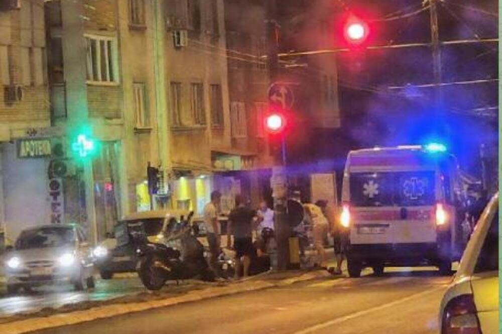 UDES KOD DIMITRIJA TUCOVIĆA: Minimum jedna osoba povređena, POLICIJA I HITNA SU NA MESTU NESREĆE (FOTO)