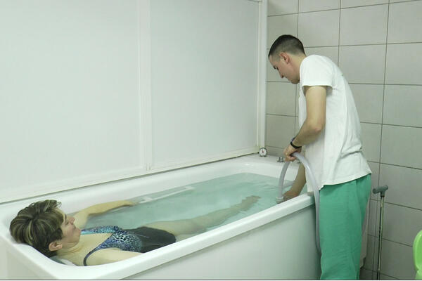 OVA SRPSKA BANJA JE JEDNA OD NAJTRAŽENIJIH ZA TURISTIČKE VAUČERE: Oaza zdravlja obara APSOLUTNO SVE REKORDE! (FOTO)