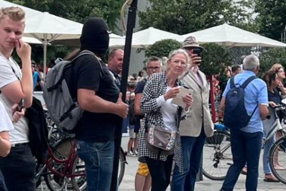 PREDSEDNIKU AUSTRIJE UOPŠTE NIJE LAKO: Desničari mu pripremili SPRAVU ZA POPRAVKU VLADE, ona doslovno UBIJA! (FOTO)