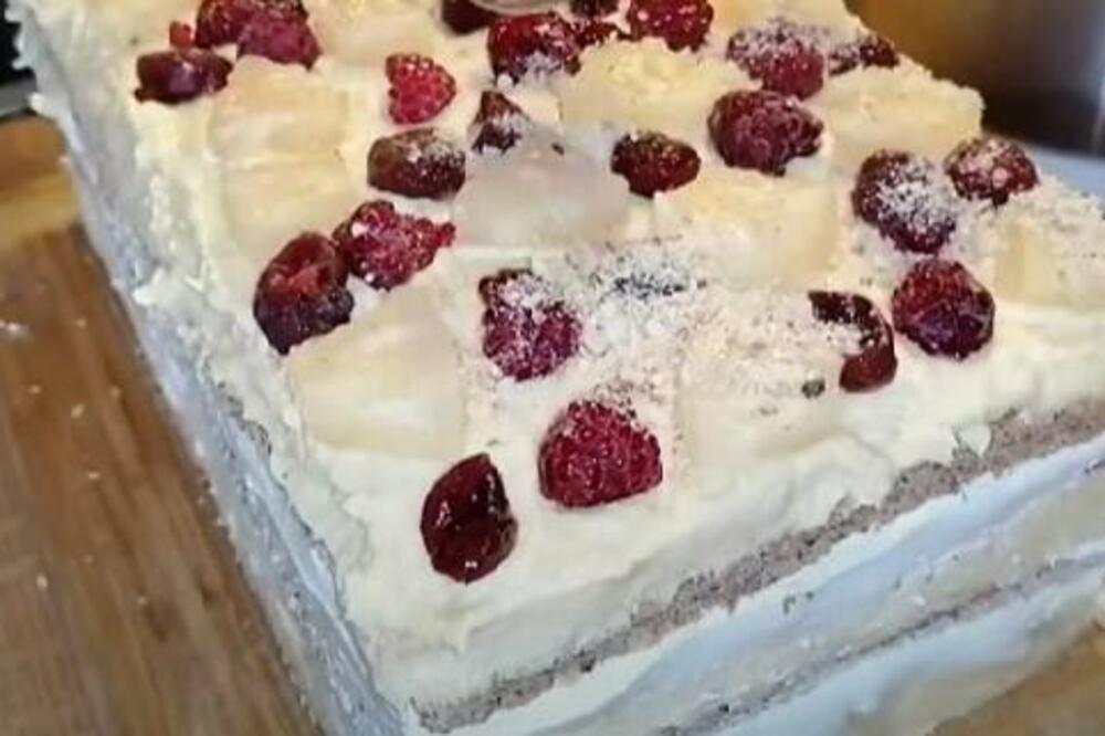 ORIGINALNIJI RECEPT OD OVOGA NEĆETE PRONAĆI: Evo kako se pravi MOSKVA ŠNIT omiljena BEOGRADSKA TORTA