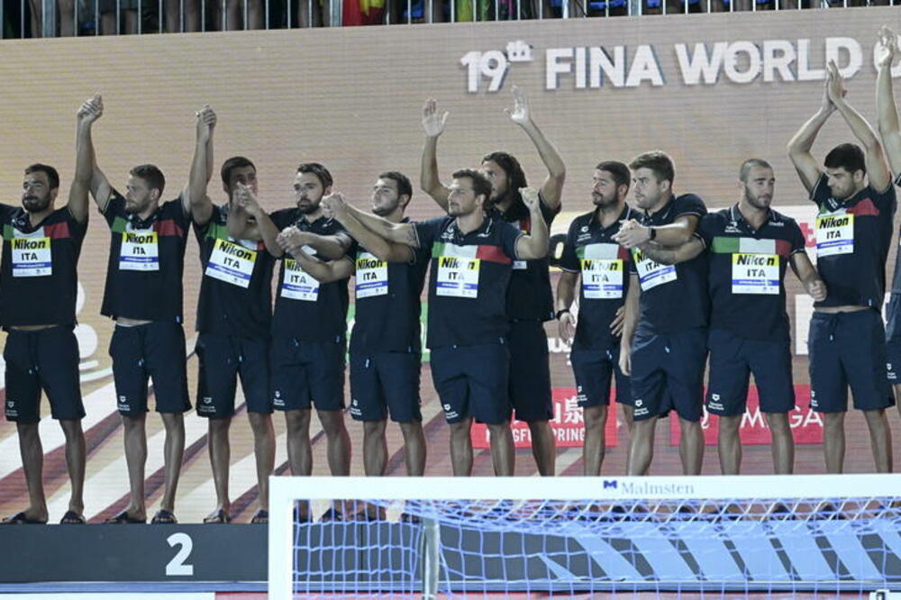 ITALIJANI NA TRONU PRVI PUT U ISTORIJI: Slomili Amerikance u 3. četvrtini!