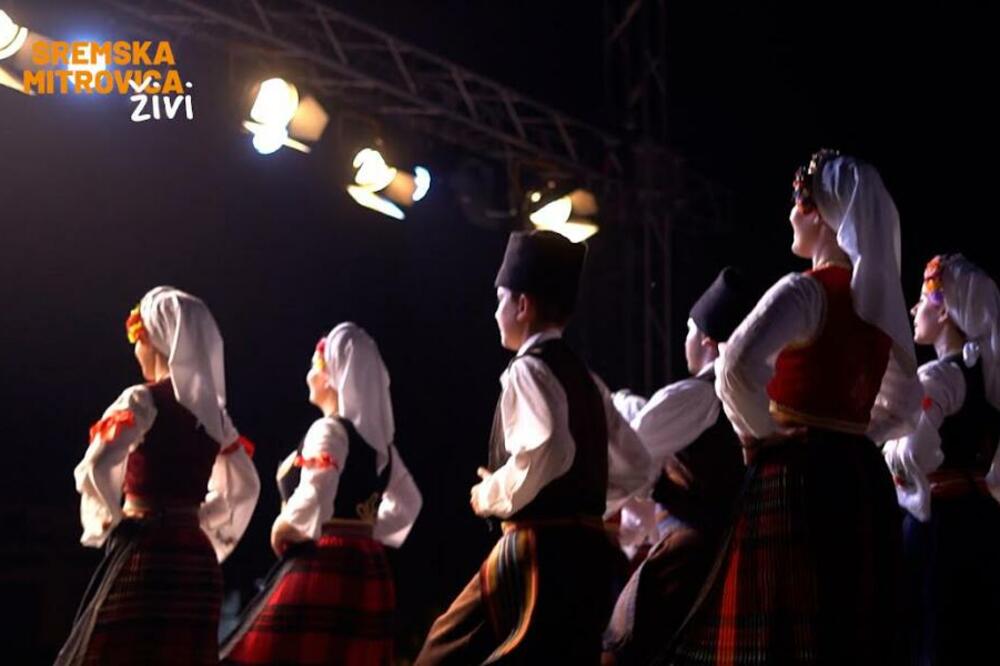 "PONOVO ZAJEDNO": Međunarodni festival folklora u Sremskoj Mitrovici okupiće POLA SVETA