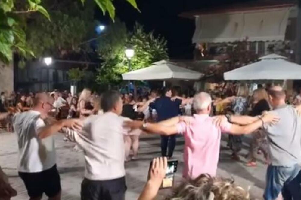 ĐIPAO JE CEO HALKIDIKI! Grci se uhvatili pa zaigrali UŽIČKO KOLO, gledajte samo ovaj prizor! (VIDEO)