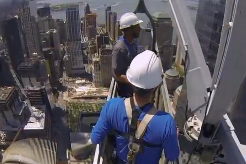 VIC OD KOG NEĆETE PRESTATI DA SE KEZITE CEO DAN: Dok su MUJO i HASO prali prozore u AMERICI desi se ovo