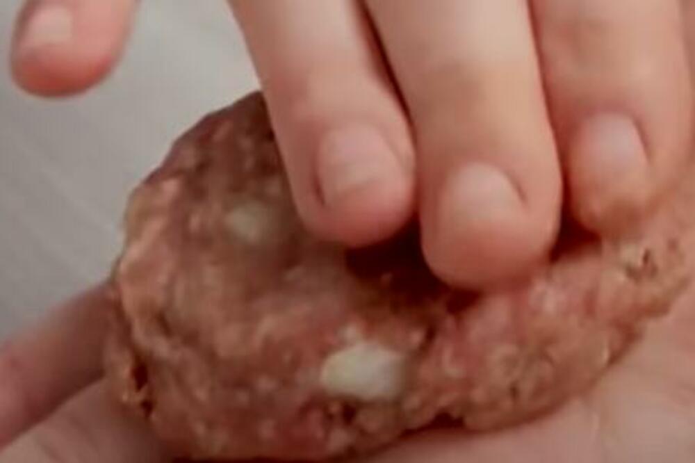 TURSKE KEBAB ĆUFTE, SRPSKE DOMAĆICE VAPE ZA NJIMA: Sočne su i tope se u ustima, PRSTE ĆETE POLIZATI (RECEPT)