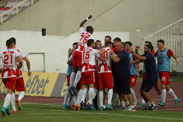 LALATOVIĆ JE SIGURNO ZADOVOLJAN ISHODOM NA ČAIRU: Radnički napunio mrežu Spartaka na svom stadionu!