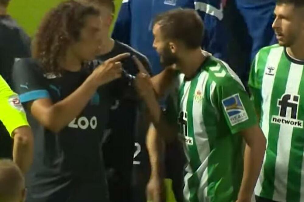 KO JE OVDE KRIV? Nemile scene na prijateljskoj utakmici, sve se zakuvalo u finišu! (VIDEO)