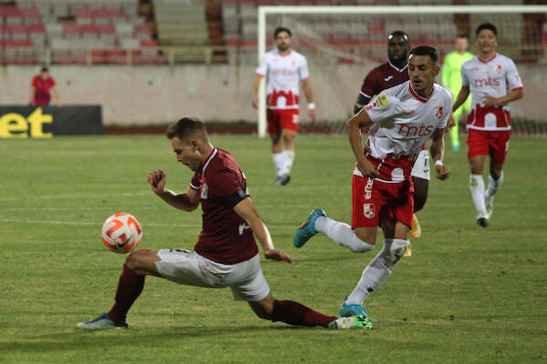 OŠTRE REČI BIVŠEG TRENERA! Radnički je isključivi krivac, u Gziri igraju konobari i kuvari!