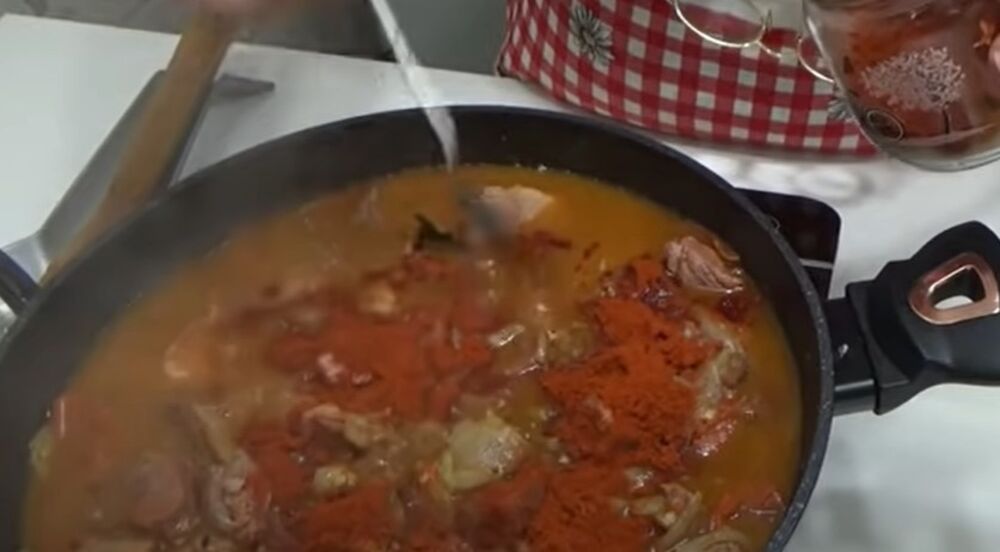 Spremanje ukusnog gulaša obradovaće ukućane