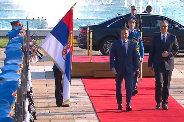PREDSEDNIK VUČIĆ NAKON SASTANKA SA SANČEZOM: Srbija doživljava Španiju kao ISKRENOG PRIJATELJA (FOTO)