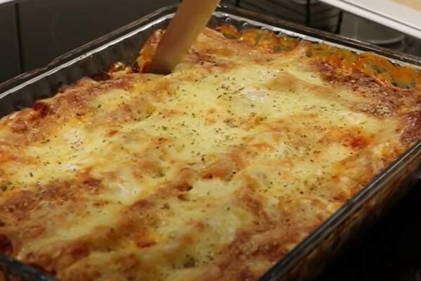 OVO JE ORIGINALNI RECEPT ZA ITALIJANSKI SPECIJALITET: Sočni KANELONI sa MLEVENIM MESOM, ovaj SOS JE PREUKUSAN